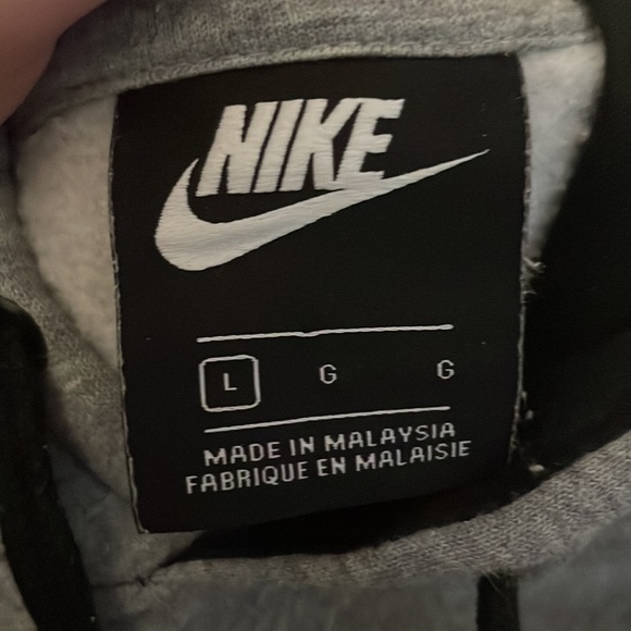 Grey Nike hoodie, great condition - Picture 4 of 4